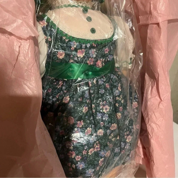 20" Madame Alexander Jessica Doll 20 vinyl and cloth Original Box and Hand Tag - Picture 3 of 9